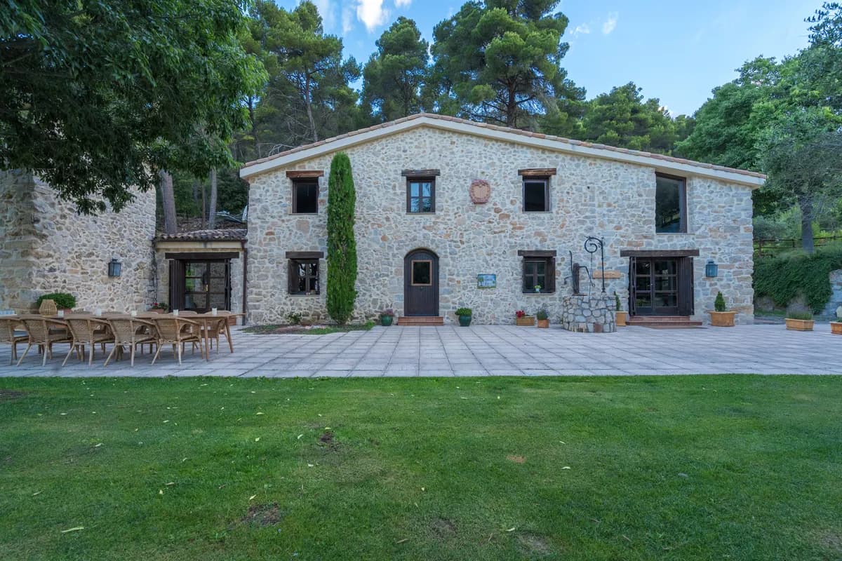 Considerations When Celebrating Your Wedding in Barcelona and Its Surroundings